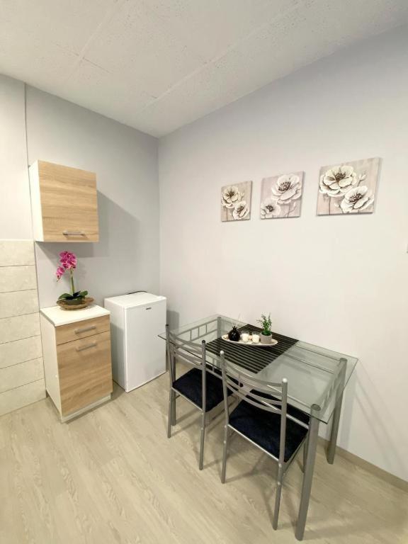 Dima Rooms And Apartments Αθήνα Εξωτερικό φωτογραφία